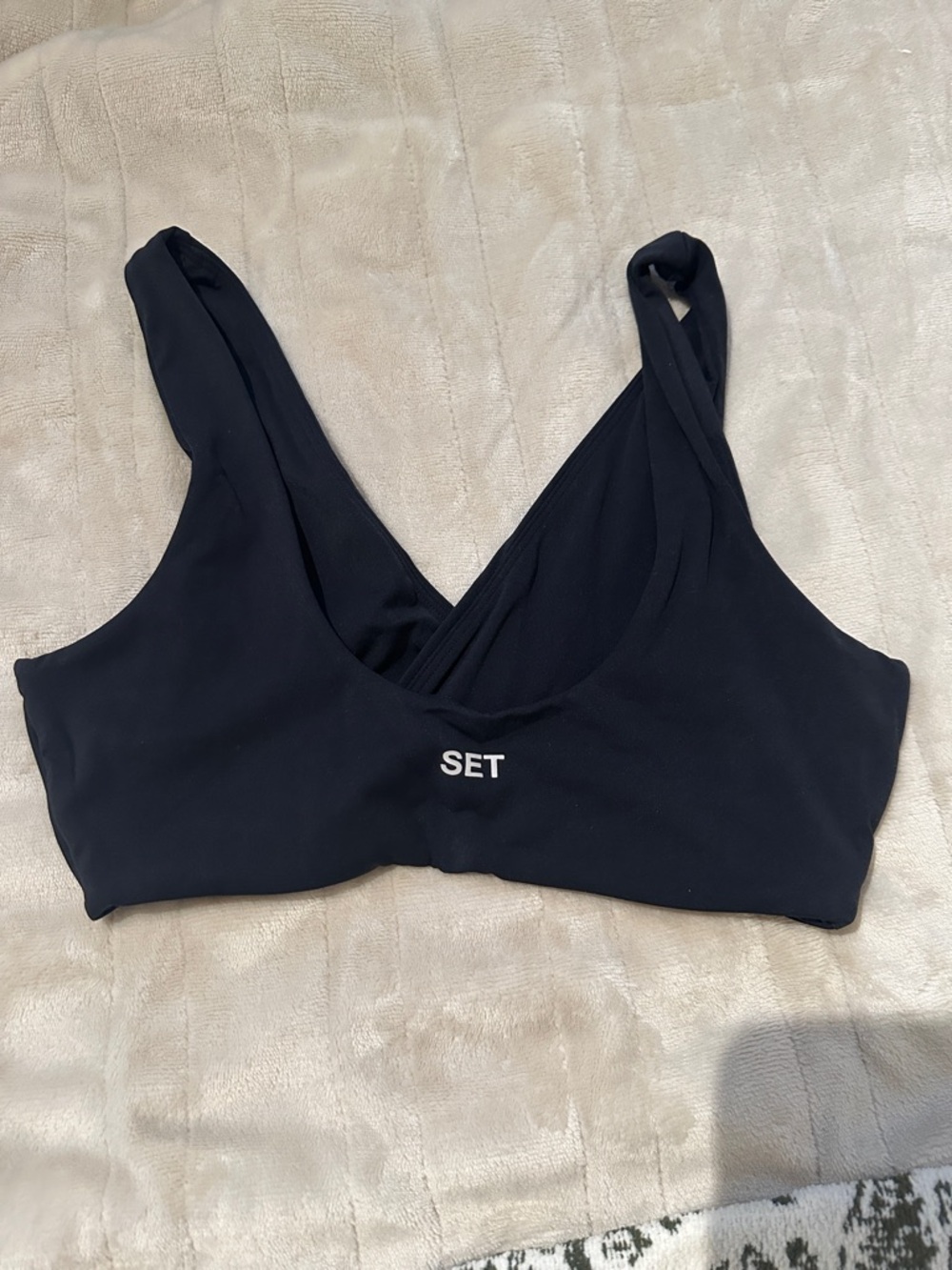Set Active Black V-Neck Cross Front Bralette - Picture 2 of 2